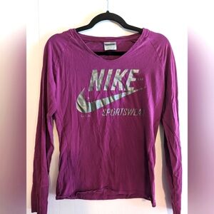 Purple Nike long sleeves T-shirt sized medium